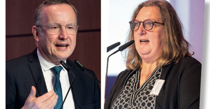 Landesbischof Kopp und Missbrauchsbeauftragte Frohmader vor der Synode. Fotos: epd/M