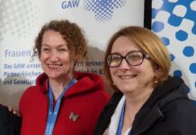 Gegen den Strom der Gewohnheit Inge Rühl, Vorsitzende der Frauenarbeit im GAW sowie die Pfarrerinnen Anna Polcková und Eva Oslikova aus der Slowakei (von links) beim Jubiläum der GAW-Frauenarbeit in Leipzig. Foto: Borée